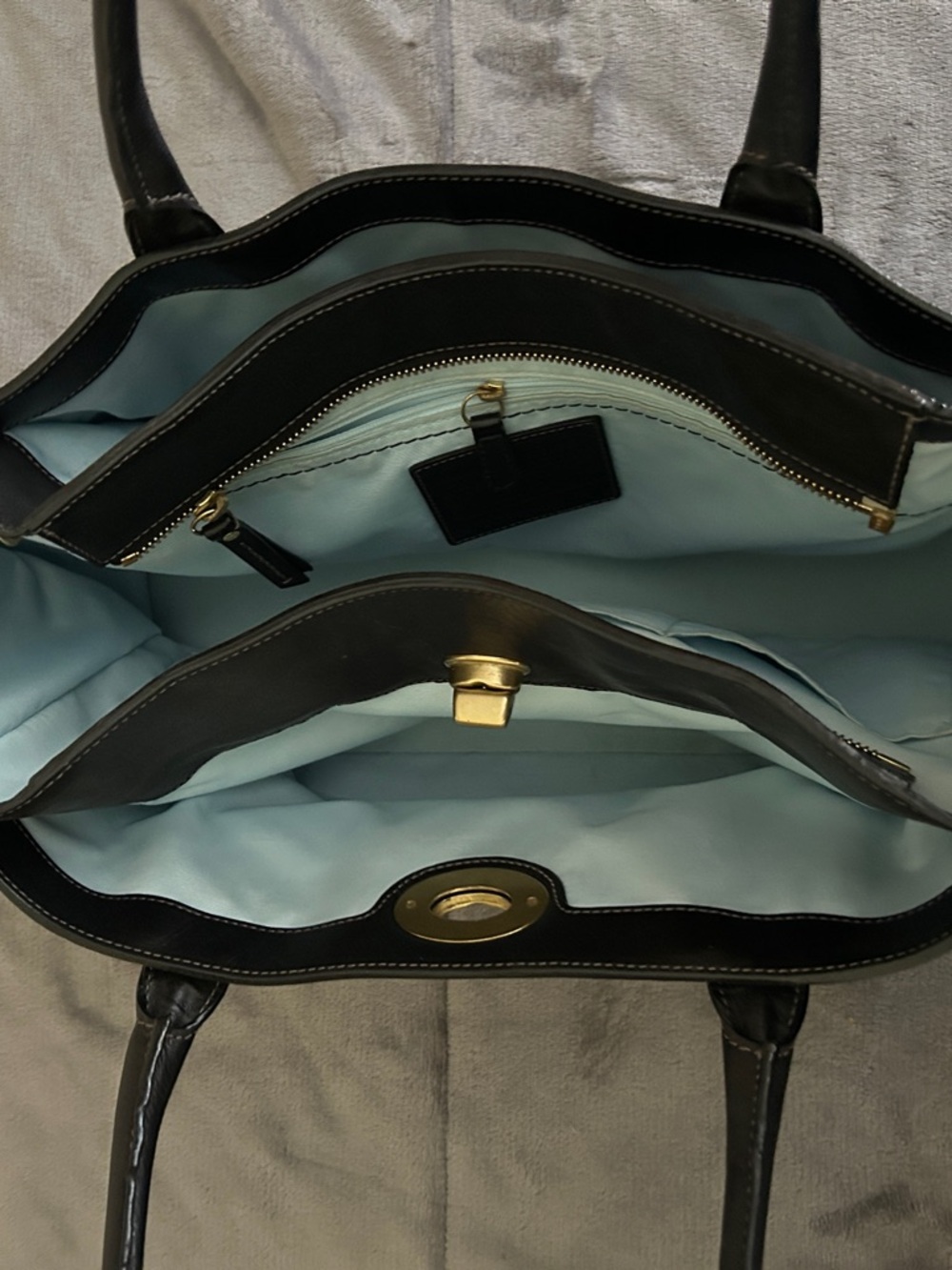1980 vintage Coach Madeline Black Shoulder Handbag With Turn lock 11554 - Picture 4 of 8
